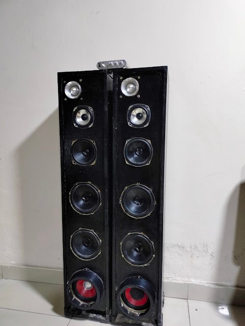ALTAVOZ DE TORRE 2 VÍAS NEGRO, TWEETER BALA